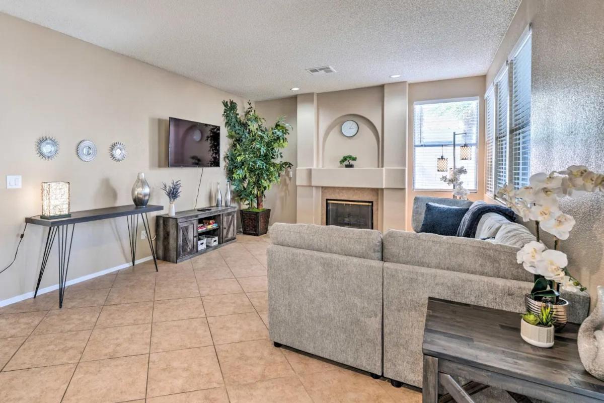 A Beautiful House With Hot Tub, Grill & Games! Villa Las Vegas Eksteriør bilde