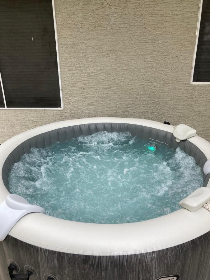 A Beautiful House With Hot Tub, Grill & Games! Villa Las Vegas Eksteriør bilde